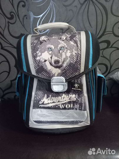 Школьный рюкзак