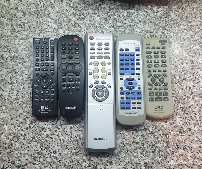 Пульты различные, оригинальные