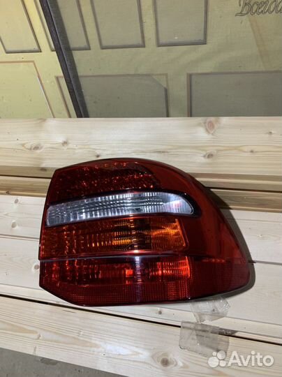 Фара на porsche каен