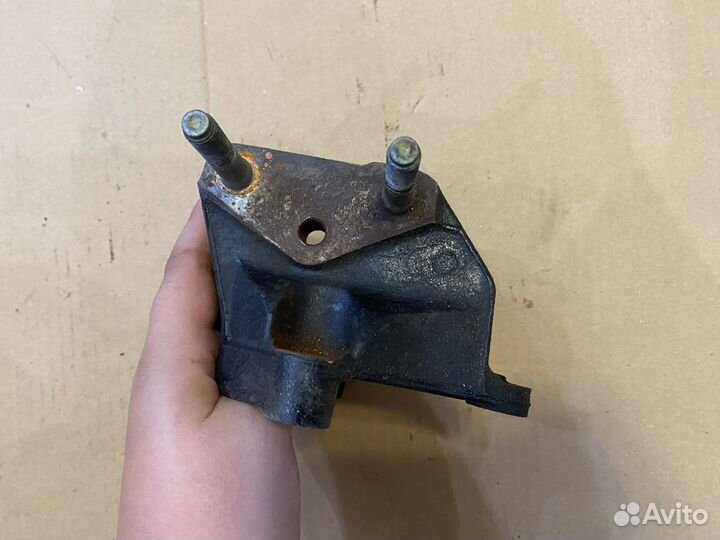 Кронштейн двс левый Hyundai Solaris 1, 2012 г
