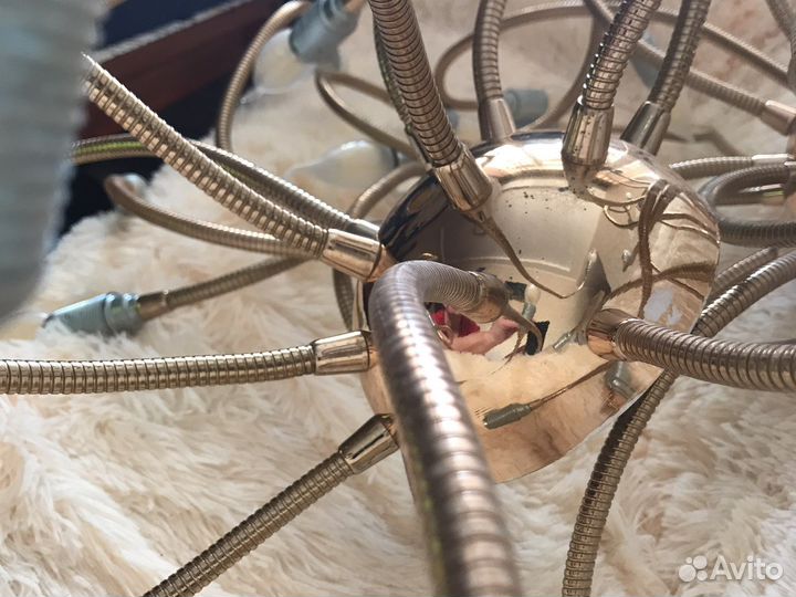 Люстры рожковые с галогеновыми лампами 2 шт