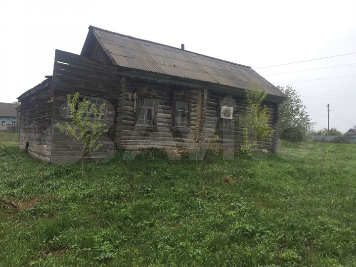 Дом 48 м² на участке 23 сот.