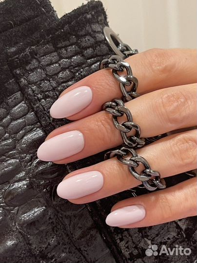 Маникюр педикюр