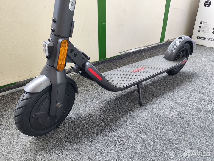Новые электросамокаты Ninebot E22