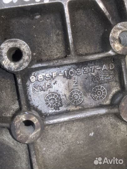 Кронштейн генератора Ford Focus I