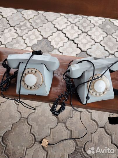 Старый телефон