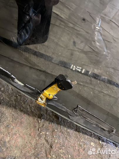 Стекло заднее Maserati Quattroporte 5 2005