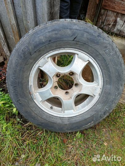 Диски с резиной на УАЗ