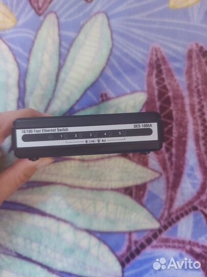 Коммутатор Свитч D-link des-1005a