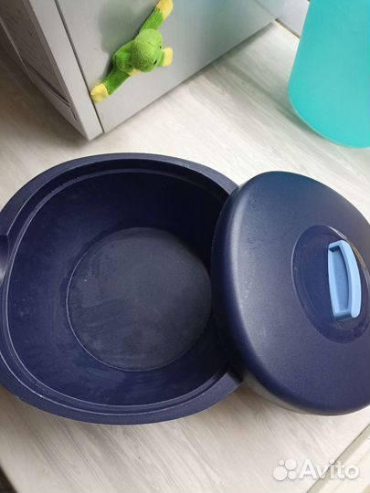 Tupperware. Ёмкость 1,8л