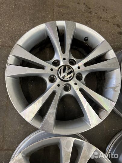 Оригинальные диски R16 на Volkswagen/Skoda