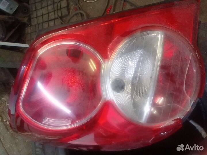 Продам фонари задние