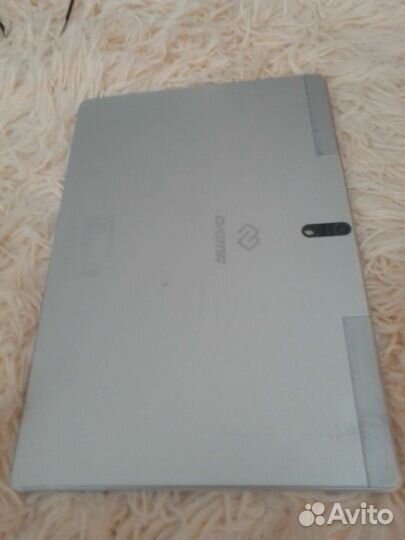 Планшет digma1402D