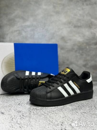 Кроссовки Adidas Superstar