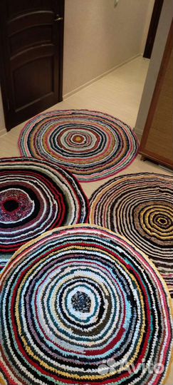 Вязаный коврик