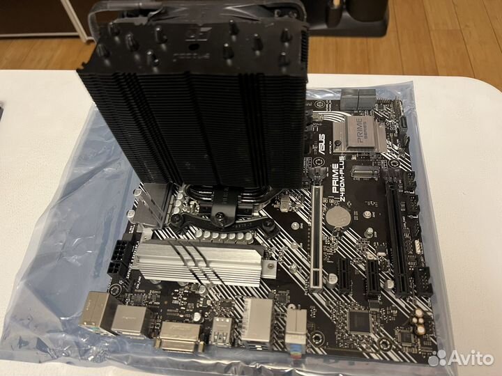 Intel (R) Core(TM) 7-10700F CPU