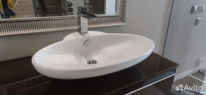 Тумба с раковиной для ванной бу