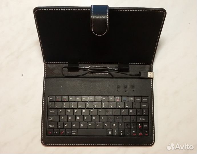 Чехол с USB клавиатурой