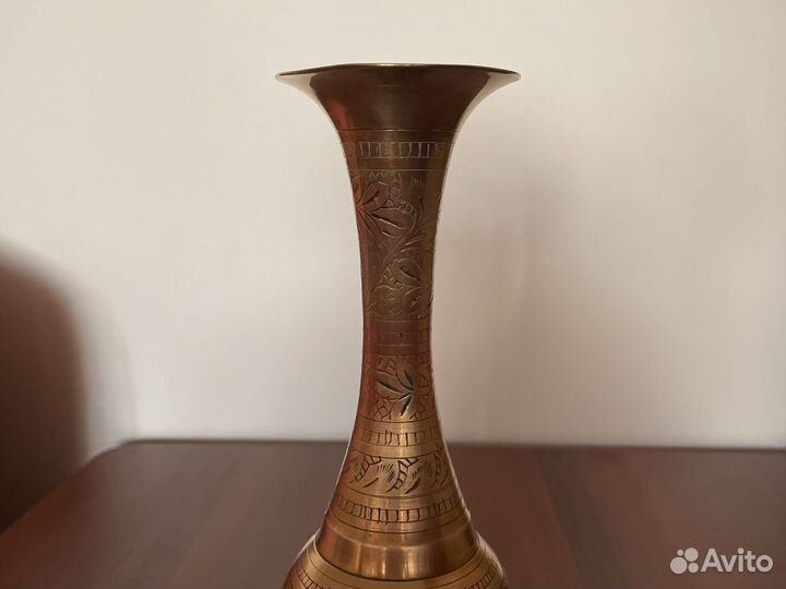 Ваза из латуни