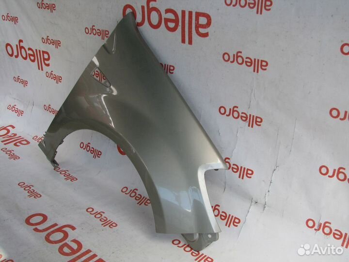 Крыло переднее правое Renault Sandero 2009-2014