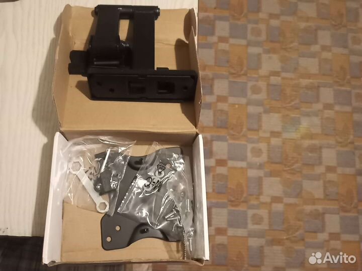 Кронштейн для ЖК телевизора