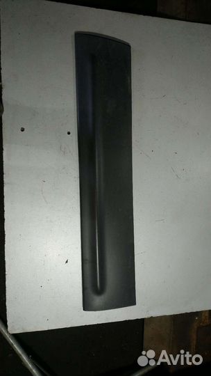 Молдинг двери передней правой ford escape 1