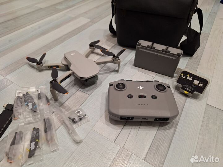 Квадрокоптер dji mini 2 fly more combo