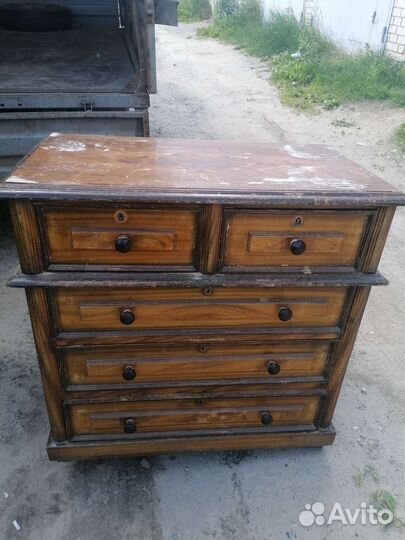 Антикварный комод