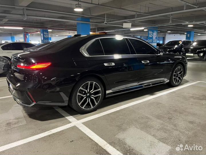 BMW 7 серия 3.0 AT, 2022