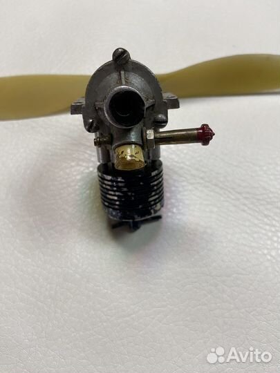 Микродвигатель для авиомоделирования 