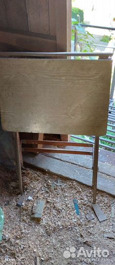 Столик парта складной