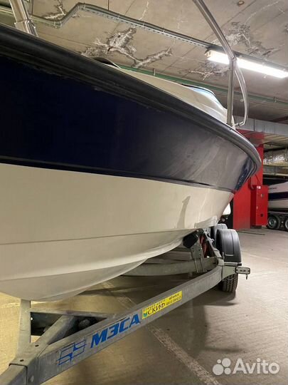 Каютный катер Bayliner 1952