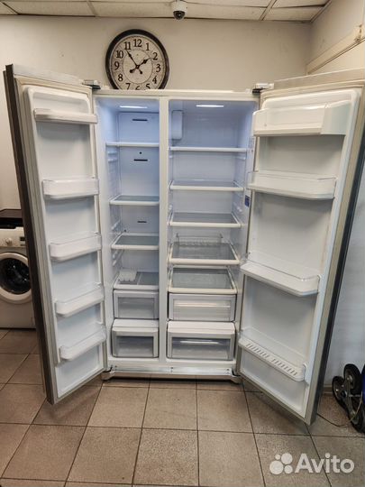 Продам холодильник бу. Side-by-side Samsung