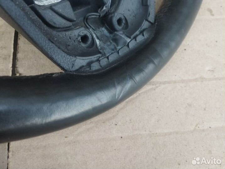 Руль Opel Astra J хэтчбек A16XER 2011