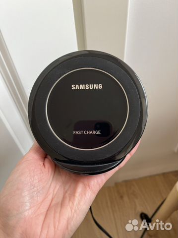 Беспроводная зарядка Samsung Fast Charge