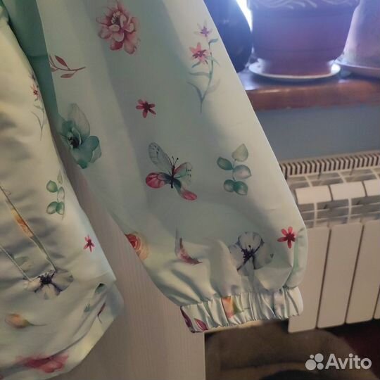 Ветровка для девочки
