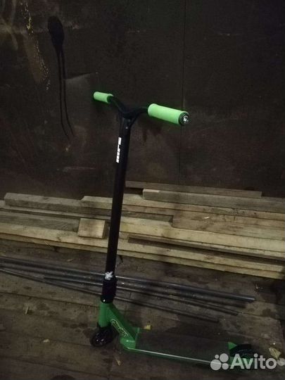 Самокат трюкавой