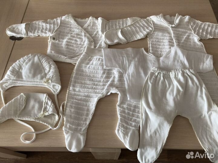 Комплект на выписку для девочки