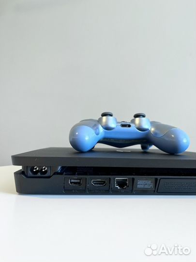 Sony PS4 Slim 500 GB + джойстик