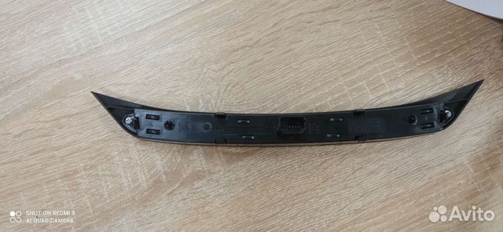 Центральная консоль с кнопками на весту