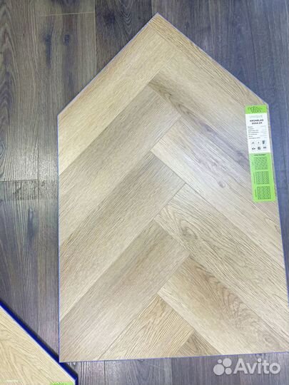 Кварц виниловый ламинат замковый
