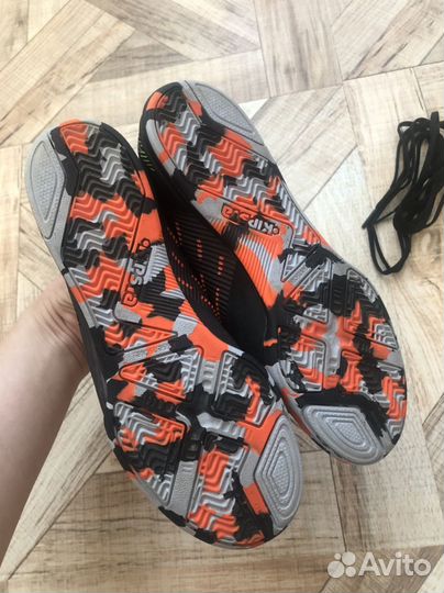 Футзалки 34 kipsta