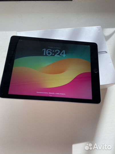 iPad 128gb (cellular)