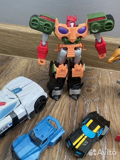 Робот трансформер hasbro