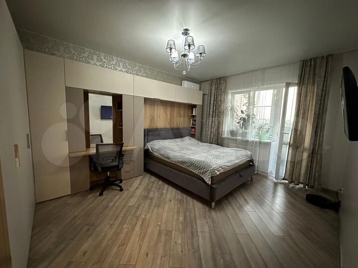 3-к. квартира, 81,3 м², 6/17 эт.