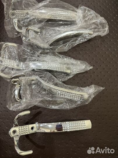 Крючки для одежды