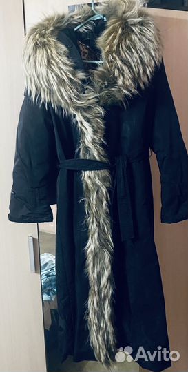 Пуховик с натуральным мехом 48