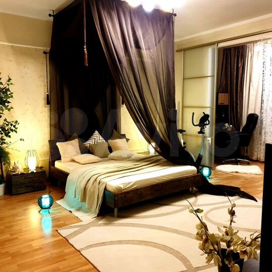 2-к. квартира, 100 м², 2/10 эт.