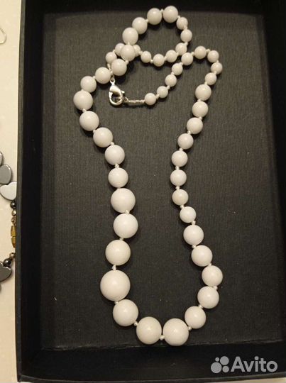 Бусы и серьги из натуральных камней