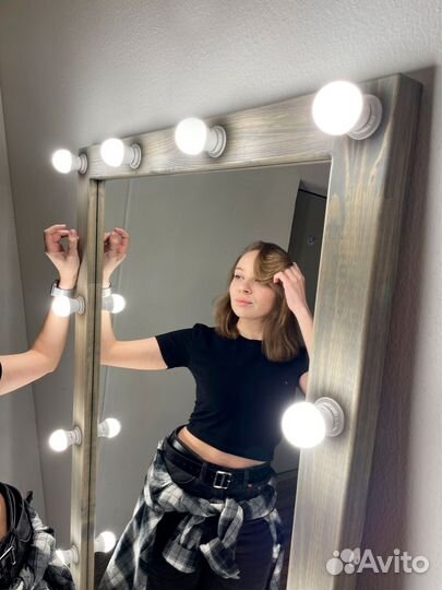 Зеркало напольное с подсветкой